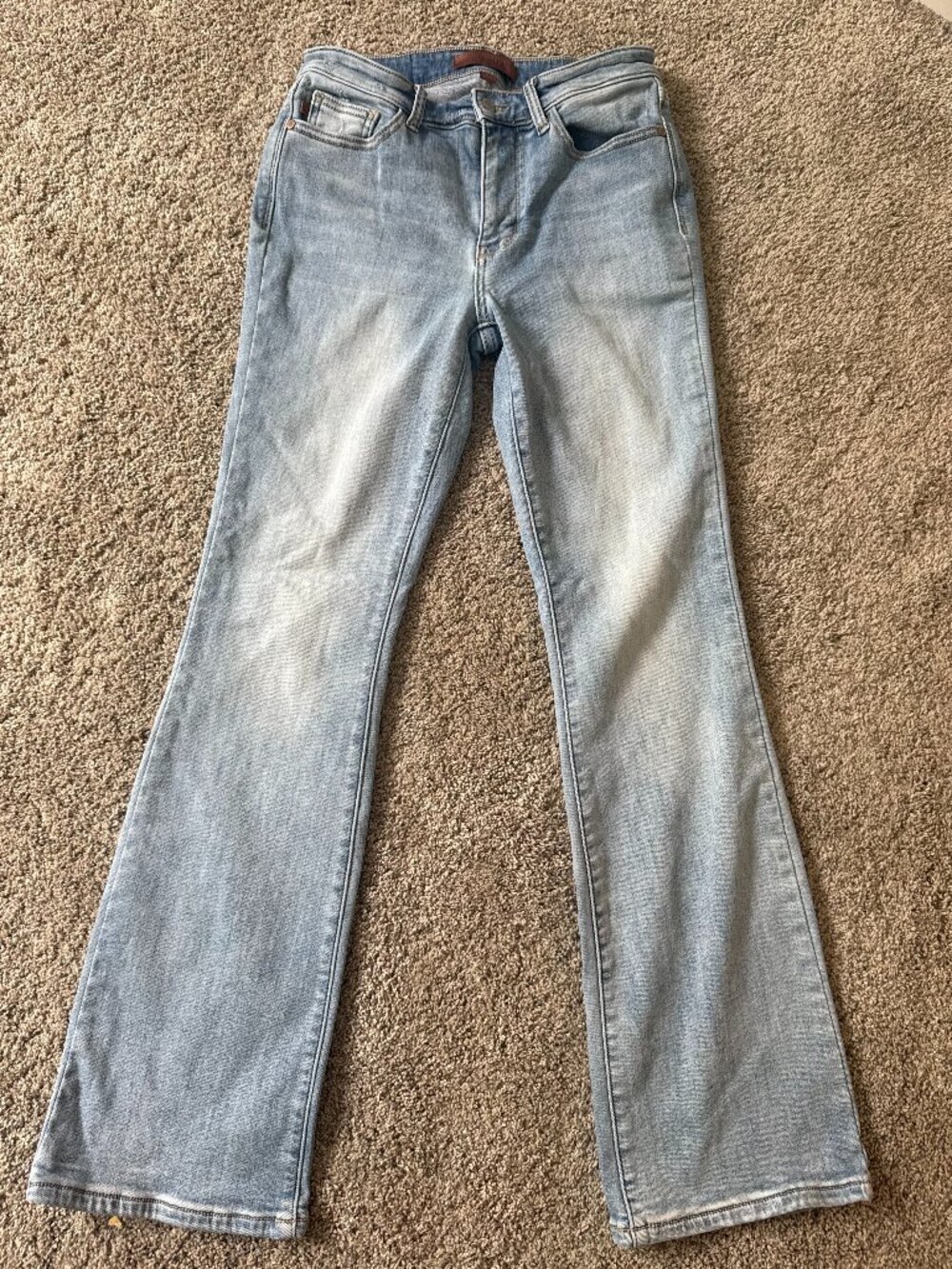 Judy Blue Bootcut Light Jeans